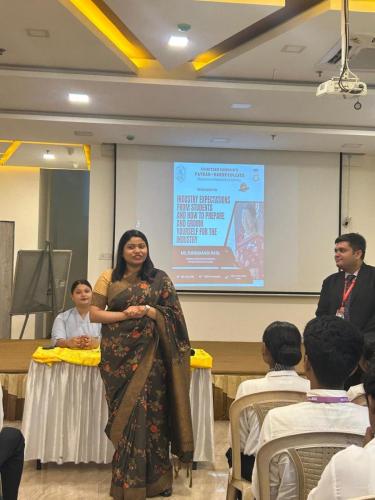 WhatsApp-Image-2025-07-19-at-12.31.30 988115472